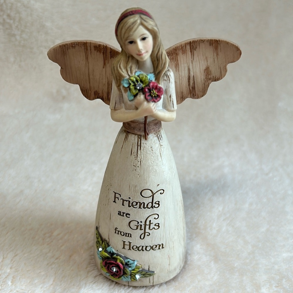 Simple Spirits Pavilion Gifts “Friends are Gifts from Heaven” 6” Angel Figurine
